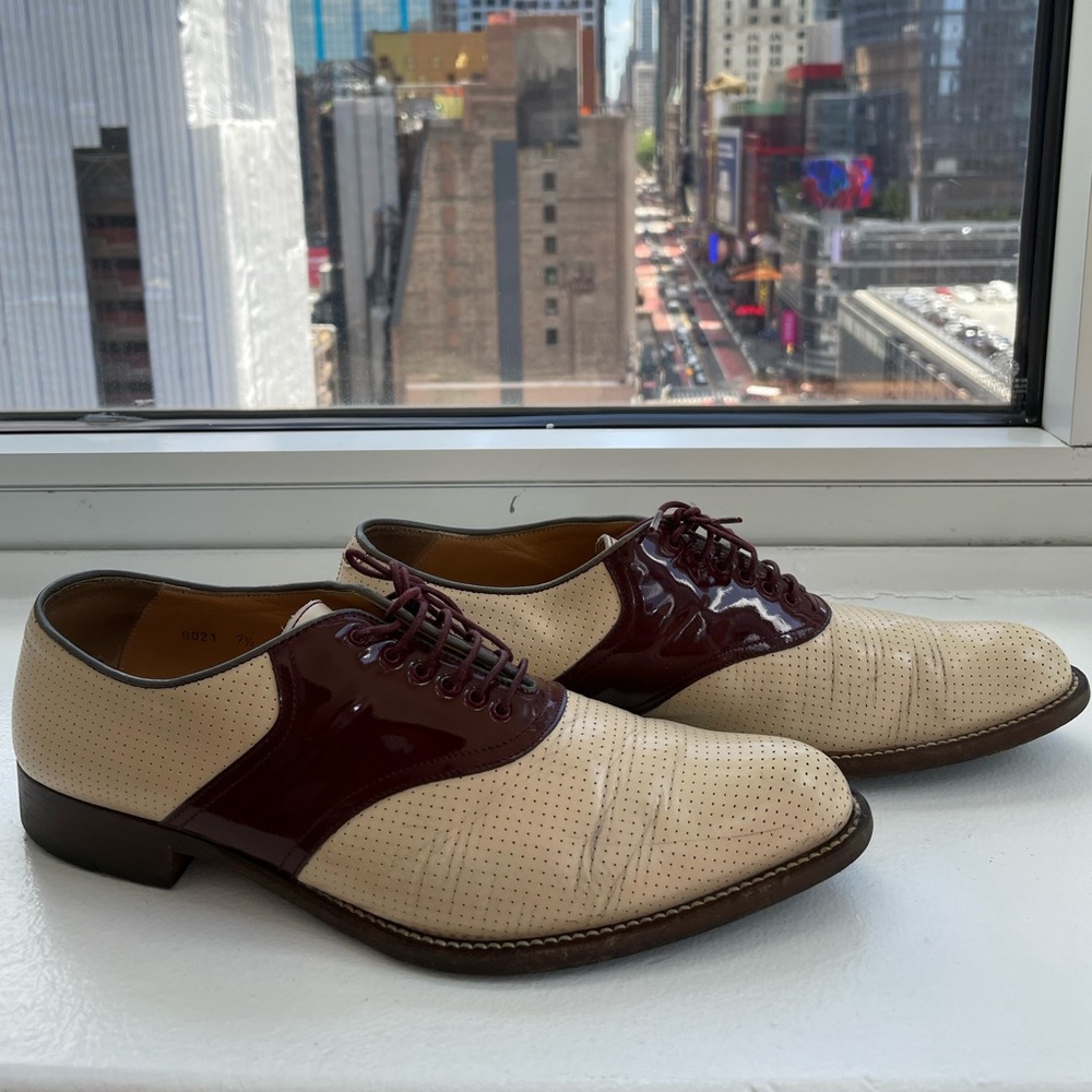 🔹Miu Miu two tone wing tip oxfords